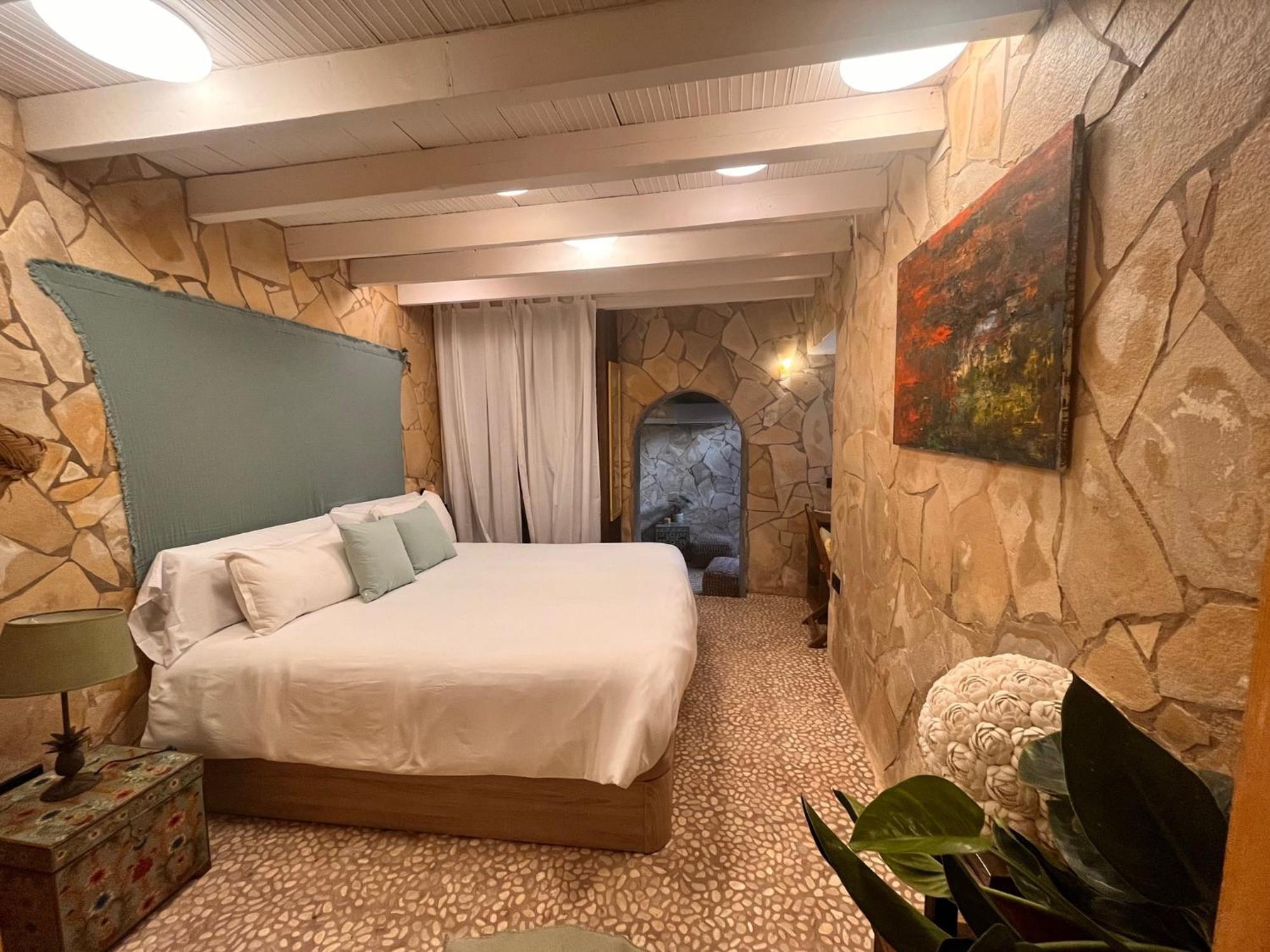 Boutique Hostal La Curandera De Salinas Sant Francesc de s'Estany Exterior foto